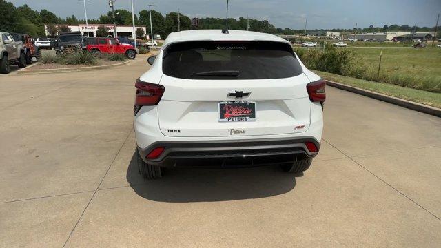 new 2025 Chevrolet Trax car, priced at $24,290