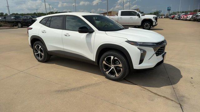 new 2025 Chevrolet Trax car, priced at $24,290