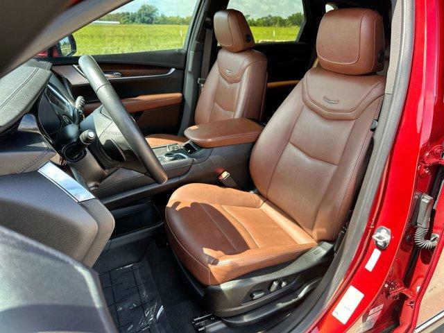 used 2023 Cadillac XT5 car, priced at $34,995