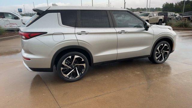 used 2022 Mitsubishi Outlander car, priced at $24,995