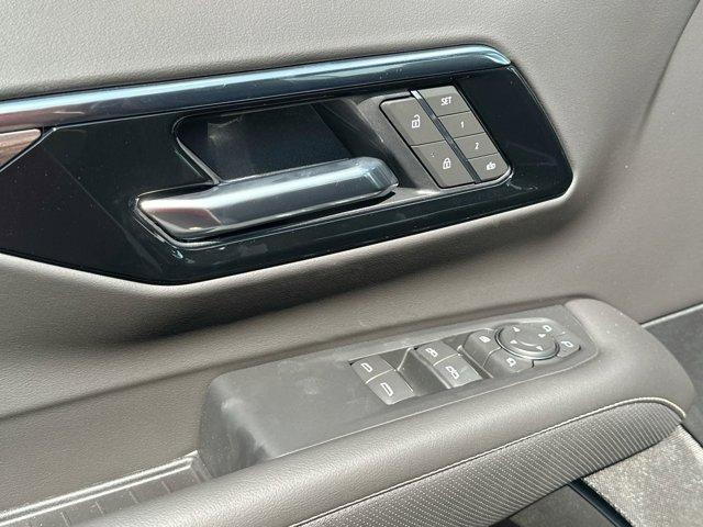 new 2025 Chevrolet Suburban car, priced at $77,219