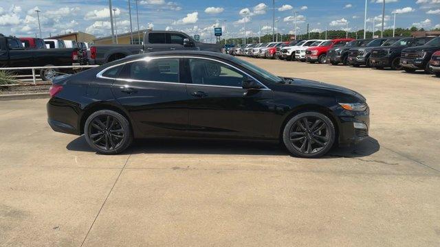 new 2025 Chevrolet Malibu car, priced at $32,647