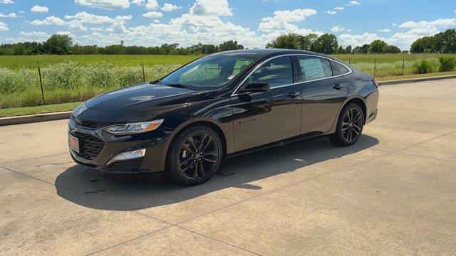 new 2025 Chevrolet Malibu car, priced at $32,647