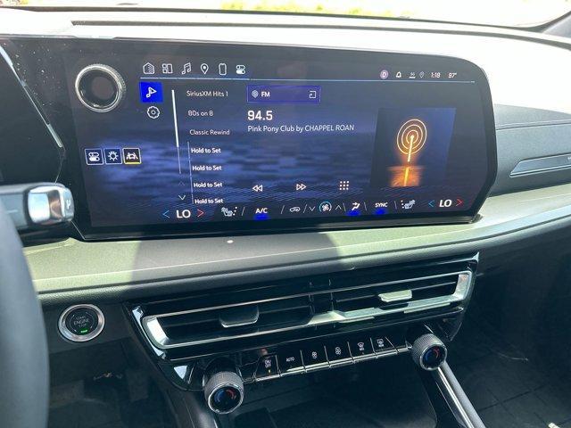 used 2025 Chevrolet Traverse car, priced at $43,995