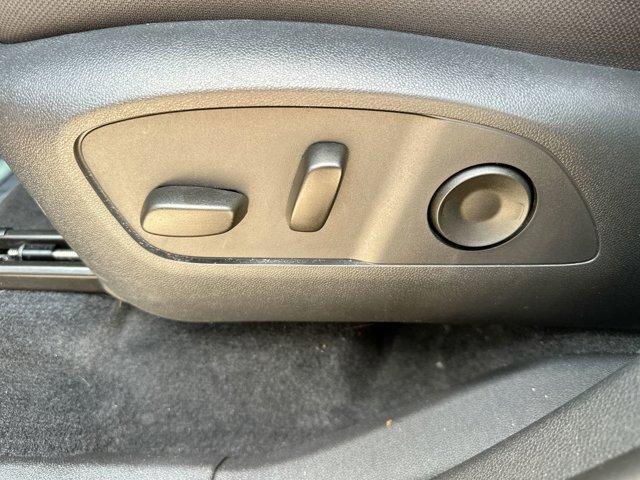 used 2025 Chevrolet Traverse car, priced at $43,995