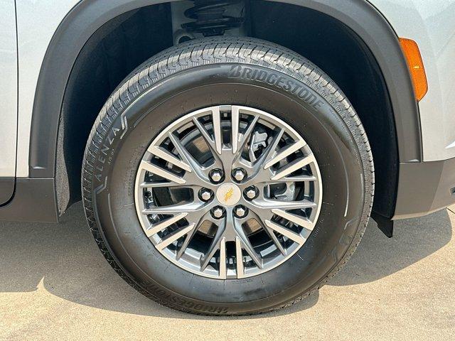used 2025 Chevrolet Traverse car, priced at $42,995