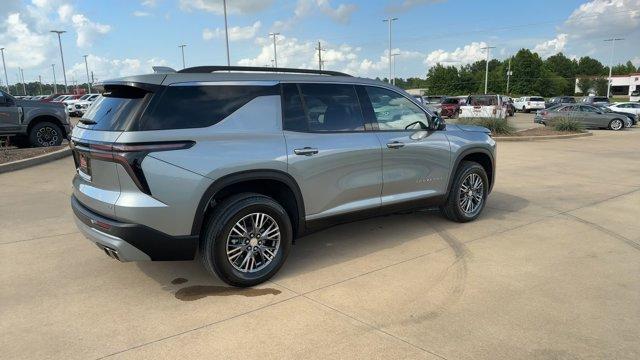 used 2024 Chevrolet Traverse car, priced at $42,995