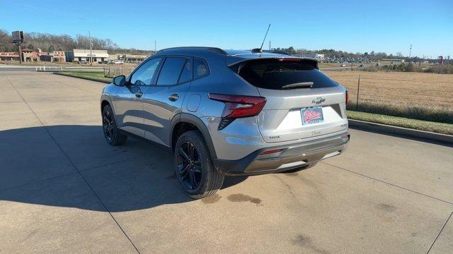 new 2025 Chevrolet Trax car, priced at $25,141