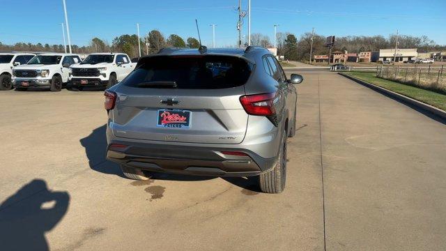 new 2025 Chevrolet Trax car, priced at $25,141