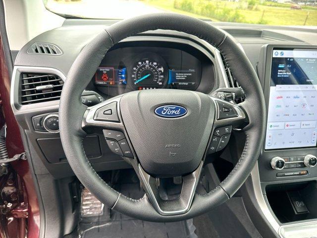 used 2024 Ford Edge car, priced at $36,995