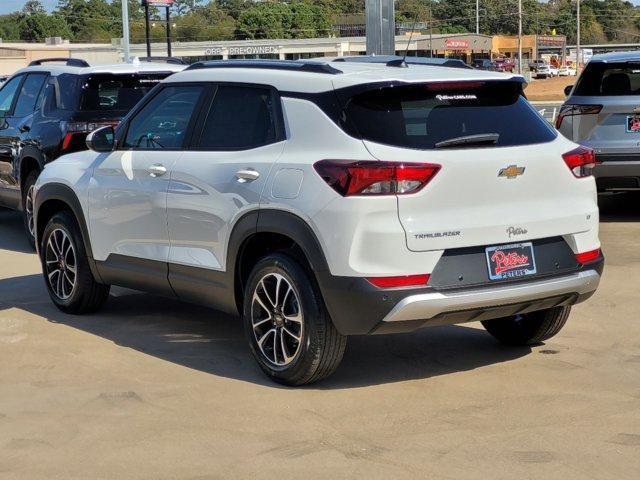 new 2025 Chevrolet TrailBlazer car, priced at $25,330