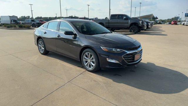 new 2025 Chevrolet Malibu car, priced at $25,337