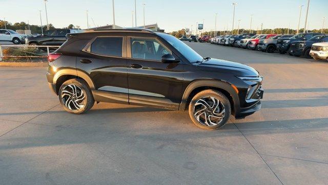 new 2025 Chevrolet TrailBlazer car, priced at $30,370