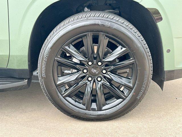 used 2022 Cadillac Escalade ESV car, priced at $67,995