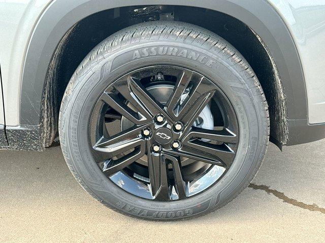 new 2025 Chevrolet Trax car, priced at $26,690