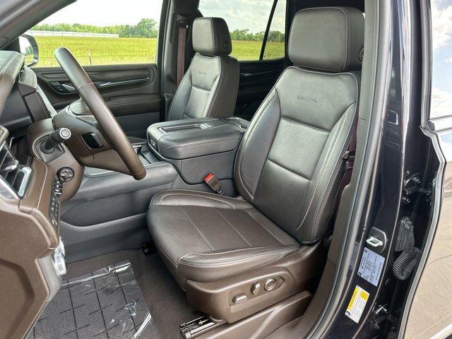 used 2023 GMC Yukon car, priced at $65,995