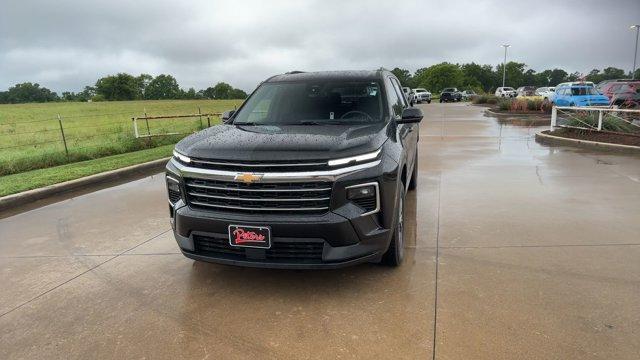 used 2024 Chevrolet Traverse car, priced at $42,995