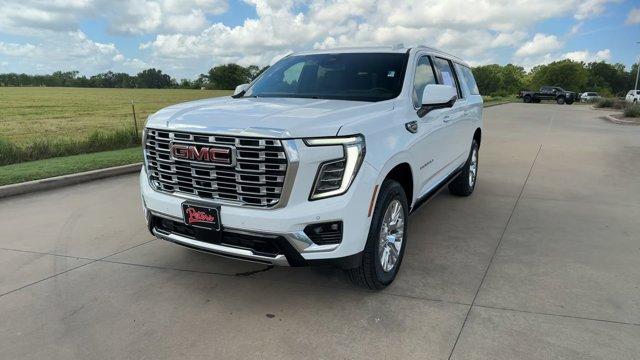 used 2025 GMC Yukon XL car, priced at $95,495