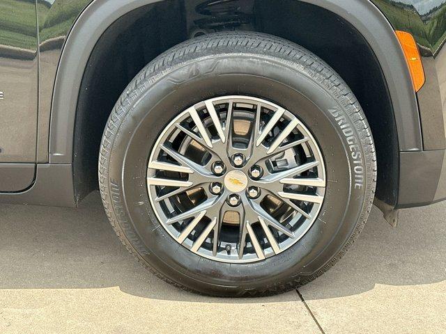 used 2024 Chevrolet Traverse car, priced at $45,995