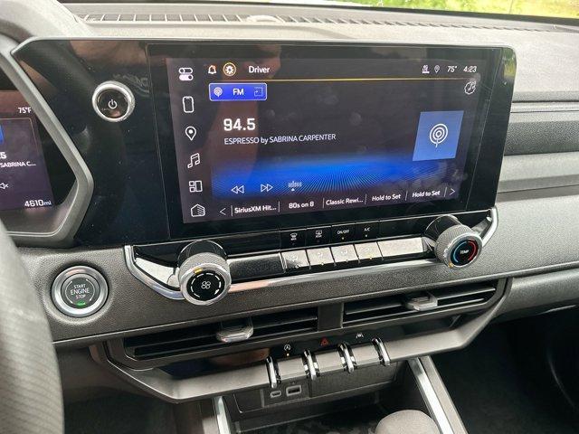 new 2025 Chevrolet Colorado car, priced at $29,995