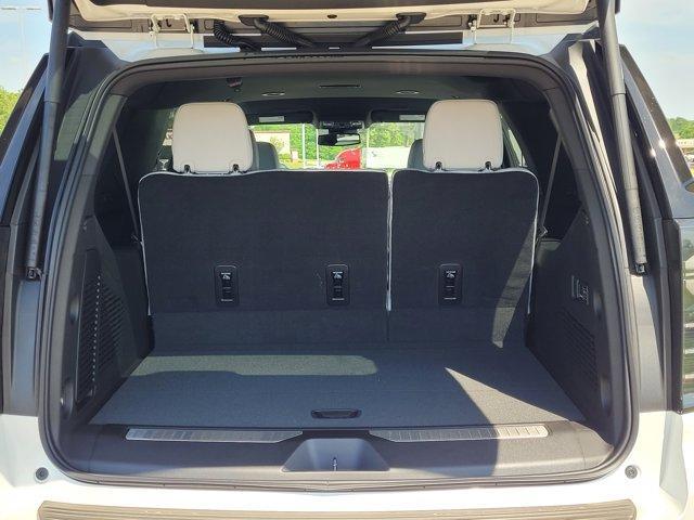 new 2025 Chevrolet Suburban car, priced at $84,115