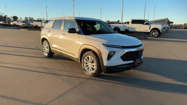 new 2025 Chevrolet TrailBlazer car, priced at $24,779