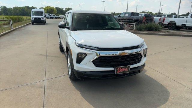 new 2026 Chevrolet TrailBlazer car, priced at $27,799