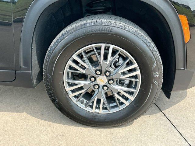 used 2025 Chevrolet Traverse car, priced at $44,995