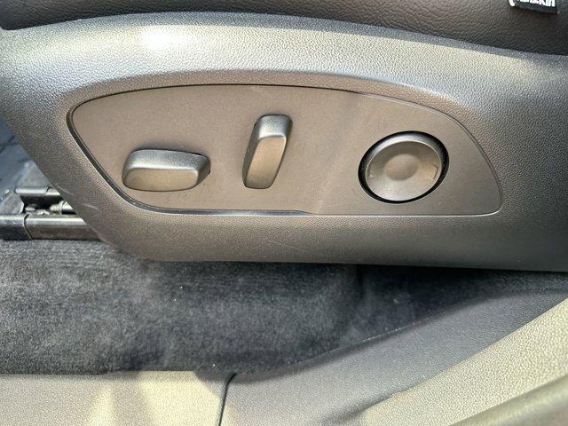 used 2025 Chevrolet Traverse car, priced at $44,995
