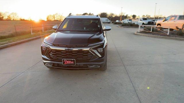 new 2025 Chevrolet TrailBlazer car, priced at $30,303