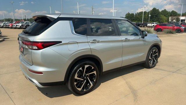 used 2024 Mitsubishi Outlander car, priced at $26,495