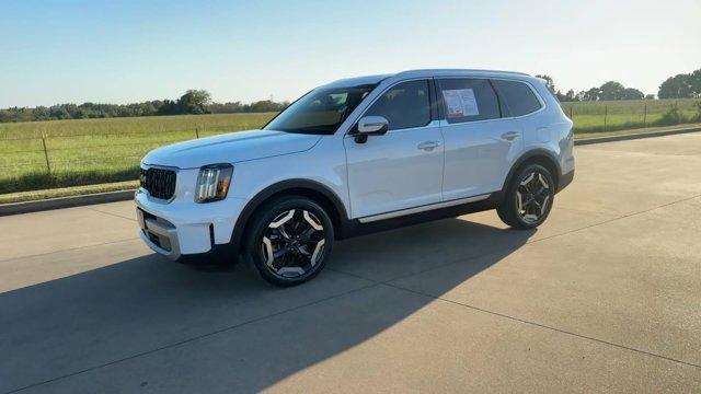 used 2023 Kia Telluride car, priced at $40,995