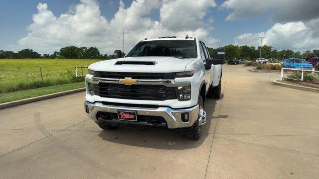 used 2025 Chevrolet Silverado 3500 car, priced at $75,995