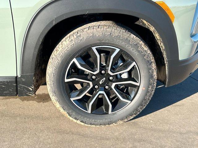 new 2025 Chevrolet TrailBlazer car, priced at $31,580