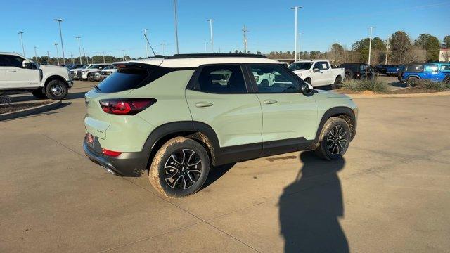 new 2025 Chevrolet TrailBlazer car, priced at $31,580