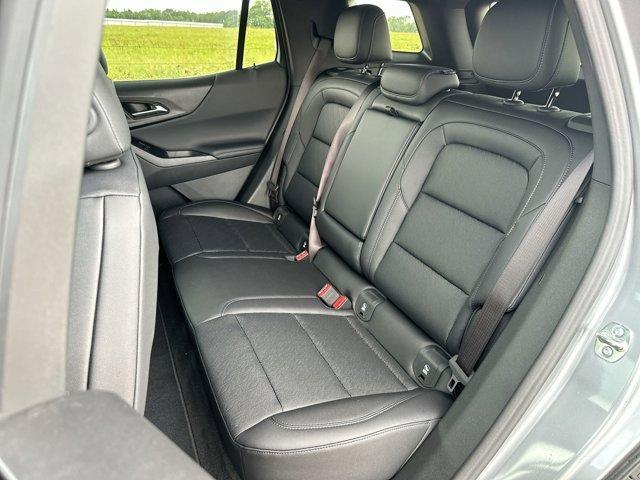 new 2026 Chevrolet Equinox car, priced at $32,918