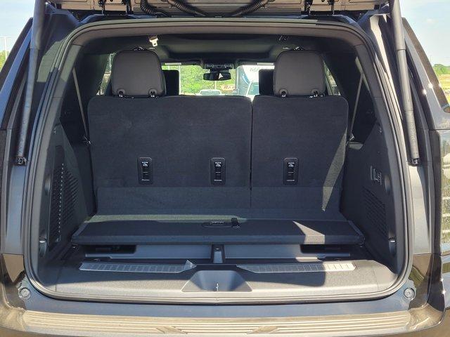 new 2025 Chevrolet Suburban car, priced at $76,624