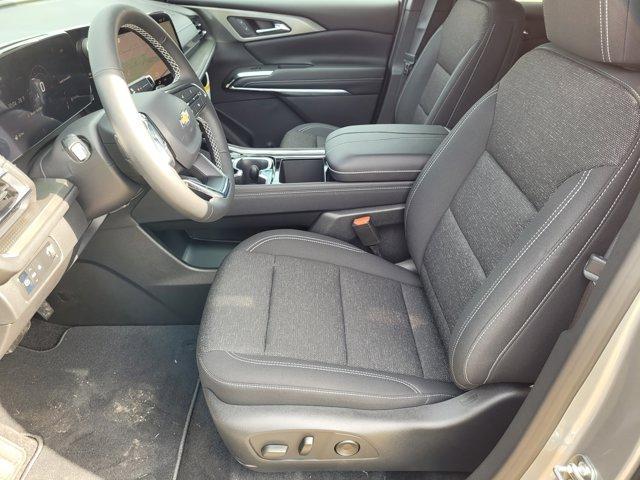 new 2026 Chevrolet Traverse car, priced at $39,995