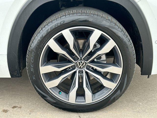 used 2022 Volkswagen Atlas Cross Sport car, priced at $35,995