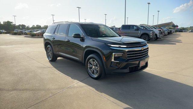 used 2024 Chevrolet Traverse car, priced at $47,995