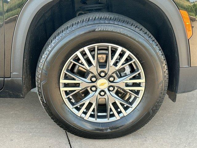 used 2024 Chevrolet Traverse car, priced at $47,995