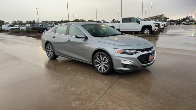 new 2025 Chevrolet Malibu car, priced at $27,398