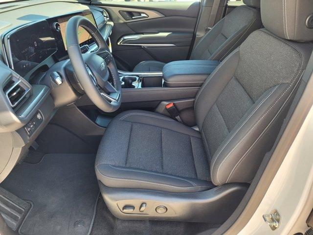 new 2025 Chevrolet Traverse car, priced at $44,880