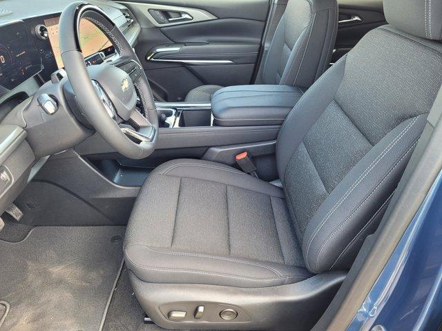 new 2025 Chevrolet Traverse car, priced at $46,164