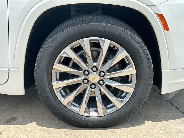 used 2023 Chevrolet Traverse car, priced at $42,995