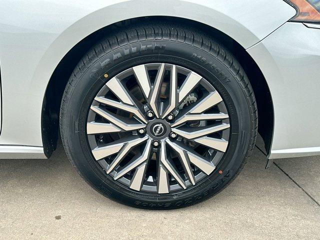 used 2024 Nissan Altima car, priced at $23,995