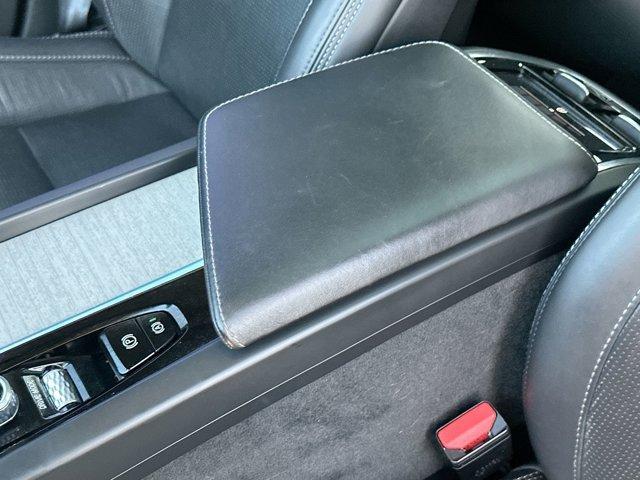 used 2020 Volvo XC60 car, priced at $36,995