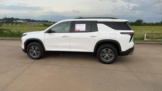 used 2024 Chevrolet Traverse car, priced at $42,995