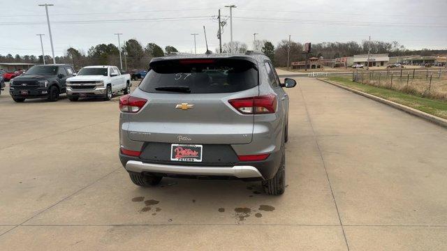 new 2025 Chevrolet TrailBlazer car, priced at $27,131