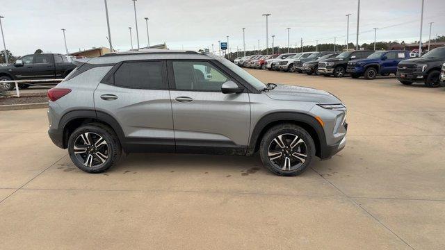 new 2025 Chevrolet TrailBlazer car, priced at $27,131